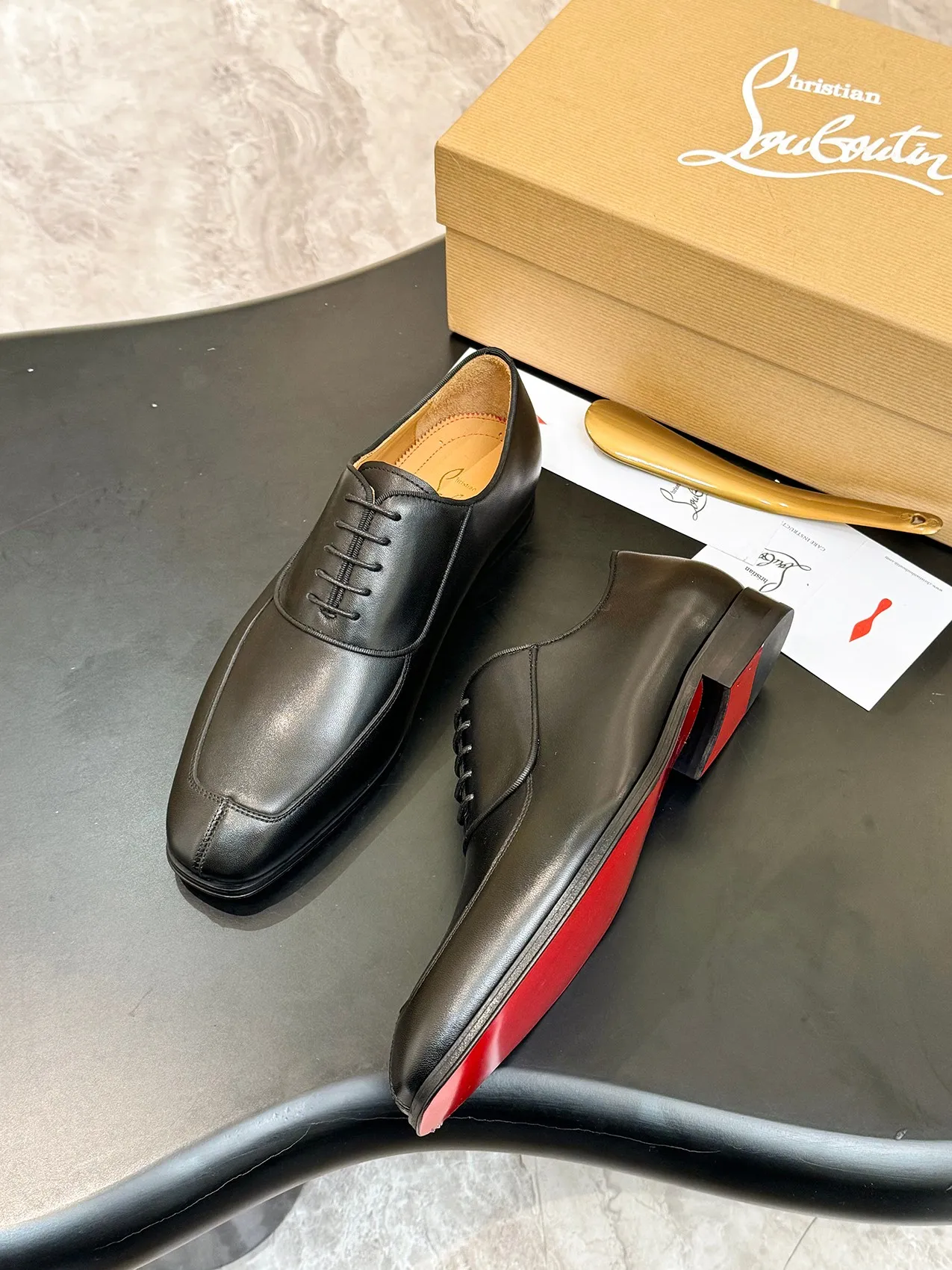 💰960 ••New real shots••CL～High-end men’s 👔Casual•loafers with red soles! ••🆑Genuine and top-quality goods from original orders ••✅💯 Purchase goods from top-quality original orders! Original imported patterned cowhide ➕Imported cowhide lining ➕Cowhide feet ➕Original leather outsole~🉑️Feel free to compare the authentic ones! Size: 39-44 (38.45.46.47 can be customized)